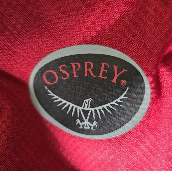 Osprey Red and Gray Daylite Backpack - Picture 3 of 7